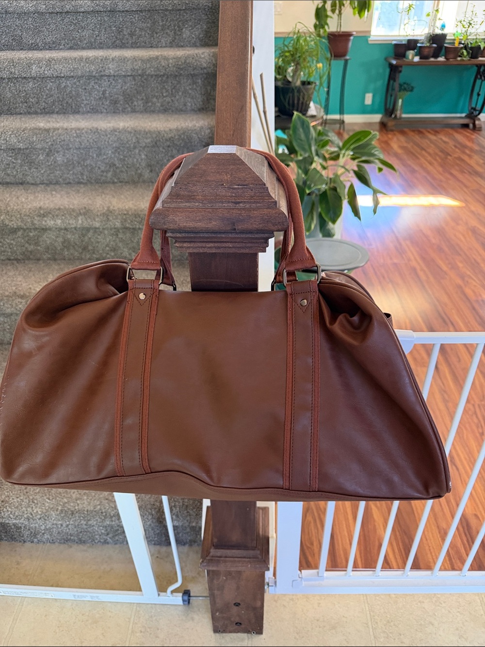 Classic Brown Leather Weekender Bag - Men